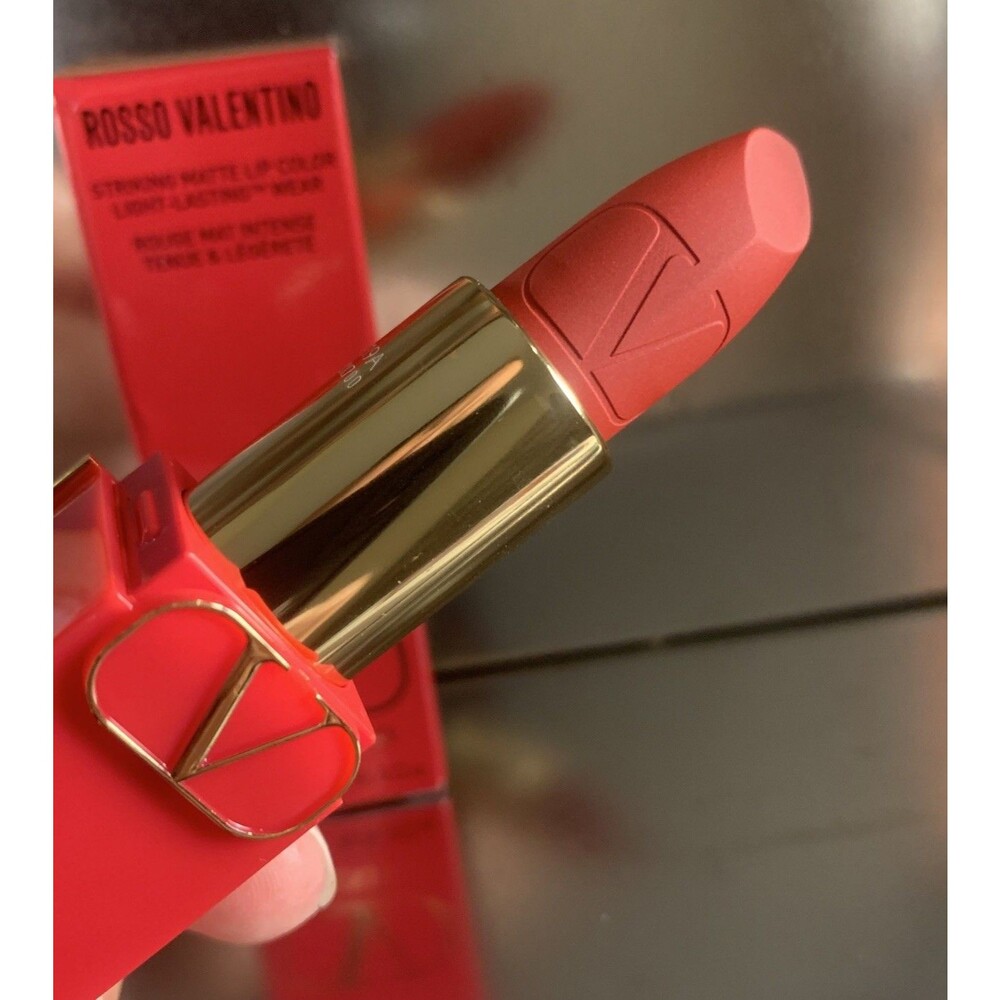 Valentino Rosso Valentino Matte Lipstick 219A Star Studded 3.4g Full Size NIB